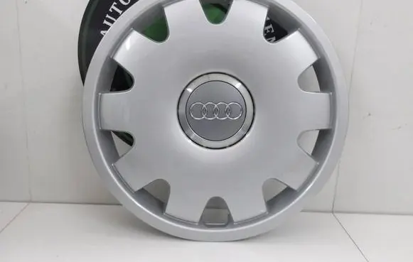 Audi A6 S6 C5 4B R16 wheel hub/cap/trim 4B0601147C
