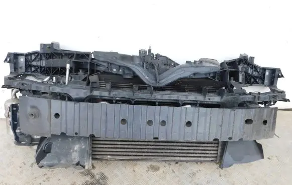 Ford C-MAX I Front piece kit 