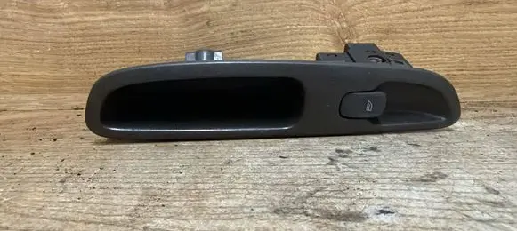 Volvo V70 Electric window control switch 9193301
