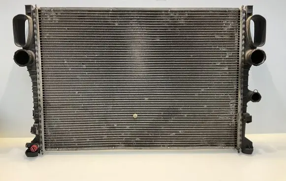 Mercedes-Benz E W211 Coolant radiator A2115001302 2115001302