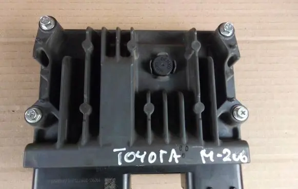 Toyota RAV 4 (XA50) Engine control unit/module 896614AA50