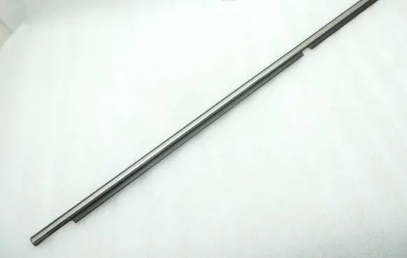 Toyota Avensis T250 Rear door glass trim molding