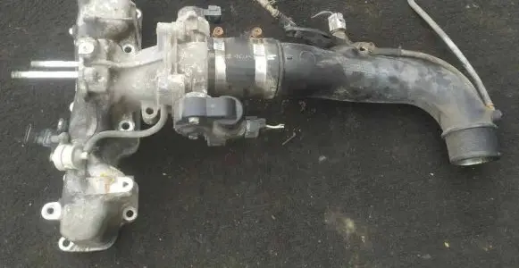 Toyota Corolla Verso AR10 Throttle body valve 