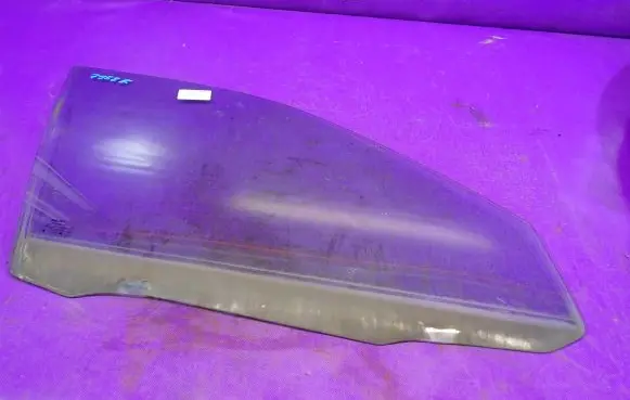 Seat Toledo II (1M) Front door window glass four-door