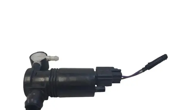 Volvo V40 Windscreen/windshield washer pump