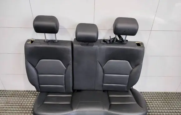Mercedes-Benz B W246 W242 Second row seats 