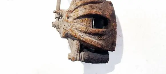 Toyota Avensis T250 Front brake caliper 