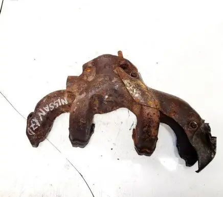 Nissan Sunny Exhaust manifold