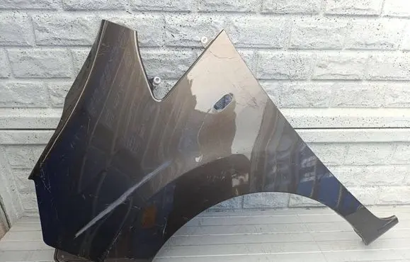 Nissan NV200 Fender