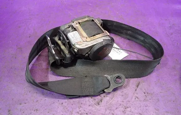 Volkswagen Transporter - Caravelle T4 Front seatbelt 7D0857805