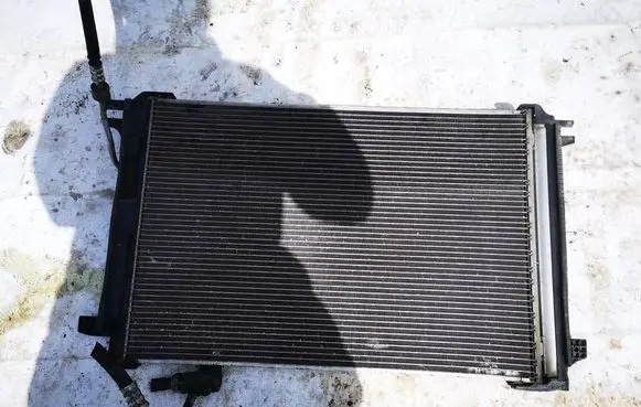 Mercedes-Benz C AMG W204 A/C cooling radiator (condenser) A2045000554
