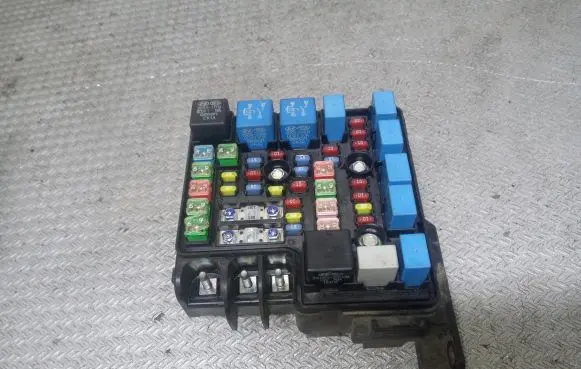 KIA Ceed Fuse module