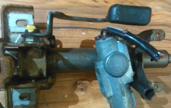 Subaru Outback Ignition lock contact 