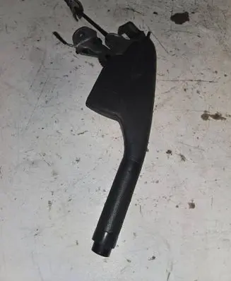 Volkswagen Polo IV 9N3 Hand brake release handle 