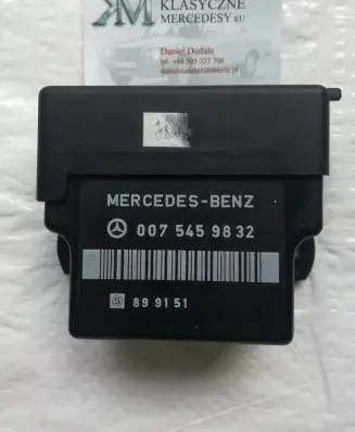 Mercedes-Benz E W124 Glow plug pre-heat relay 0075459832