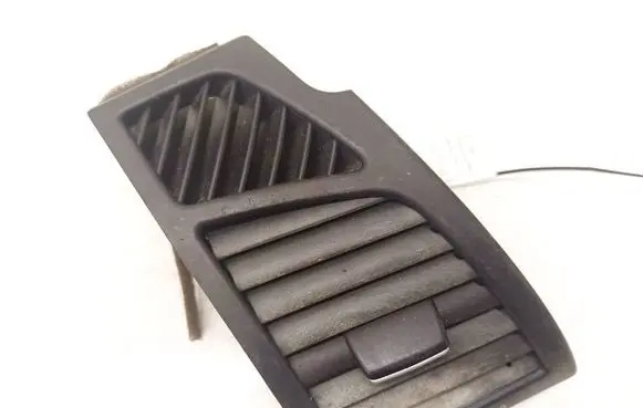 BMW 1 E81 E87 Dash center air vent grill 705918812