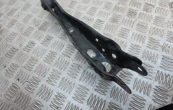Rear upper control arm/wishbone