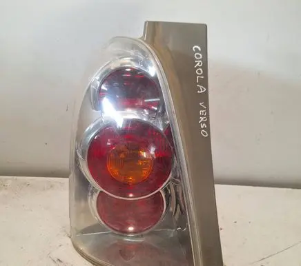 Toyota Corolla Verso AR10 Rear/tail lights 0000010202 E410173 RR28RS1