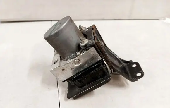 Nissan Qashqai ABS Pump 47660BR00C