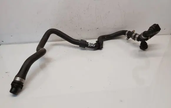 BMW 2 F45 Engine coolant pipe/hose