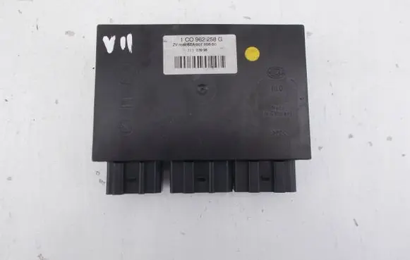 Skoda Octavia Mk1 (1U) Comfort/convenience module 1C0962258G