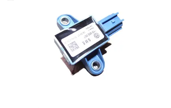Volkswagen Scirocco Airbag deployment crash/impact sensor 1K8955557