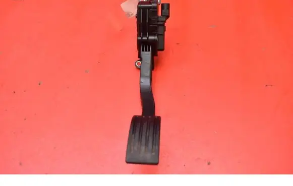 Ford Focus C-MAX Accelerator throttle pedal 3M51-9F836-AF