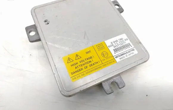 Volvo V70 Xenon control unit/module 6948180