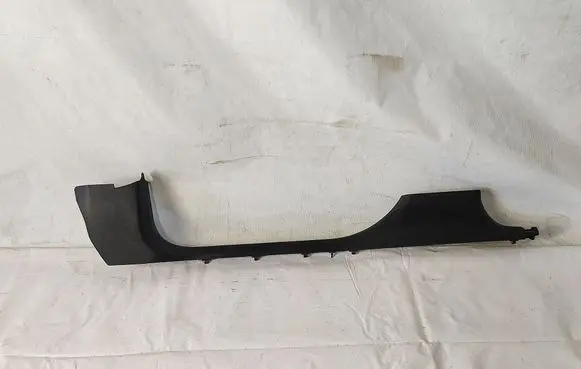 Chevrolet Cruze II Front sill trim cover 13454171