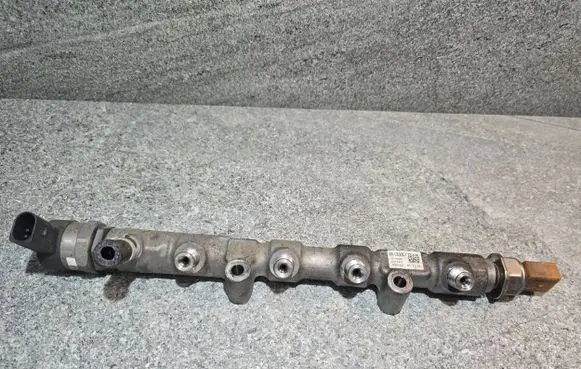Volkswagen Polo V 6R Fuel main line pipe 03P089 0074491 057130764AB