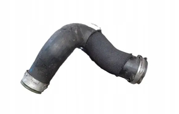 Audi Q7 4L Intercooler hose/pipe 7L6145738A