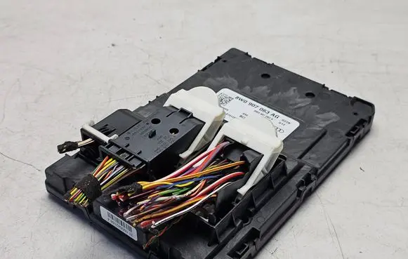 Audi A4 S4 B9 Comfort/convenience module 8W0907063AG F005V01833 8W0907063G
