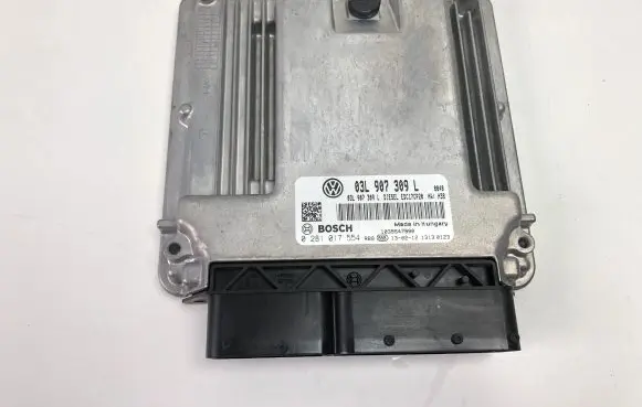 Volkswagen Transporter - Caravelle T5 Engine control unit/module 03L907309L
