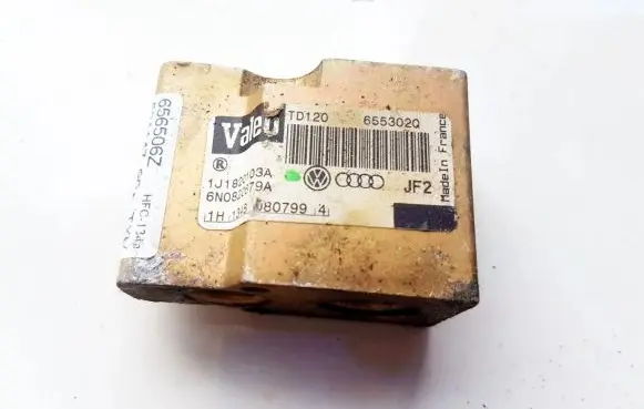 Audi A3 S3 8L Air conditioning (A/C) expansion valve 1J1820103A 6N0820679A