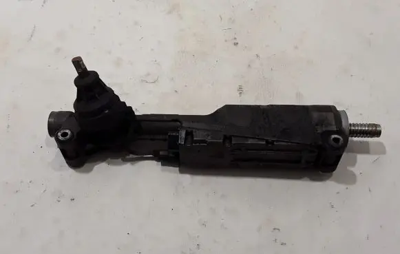 Steering rack