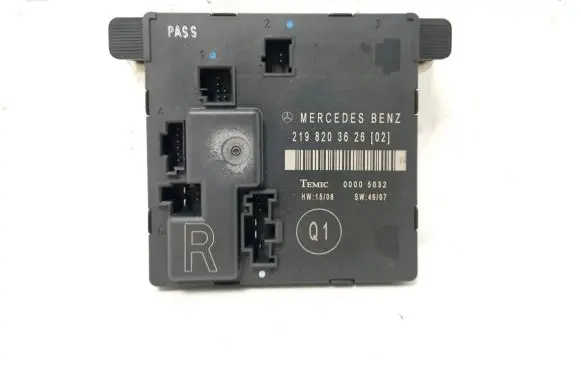 Mercedes-Benz CLS C219 Door control unit/module A2198203626