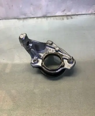 Peugeot 508 II Driveshaft support bearing bracket 9801017180