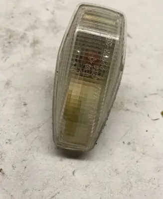 Front fender indicator light