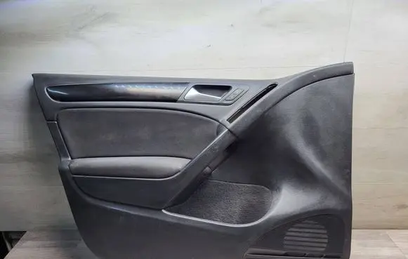 Volkswagen Golf VI Front door card panel trim 5K4867011BK 5K4868079C 5K4868229