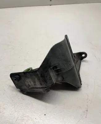 Mercedes-Benz C W204 Engine mounting bracket A6460941141 6460941141
