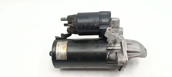 BMW 5 E60 E61 Starter motor 0986021230