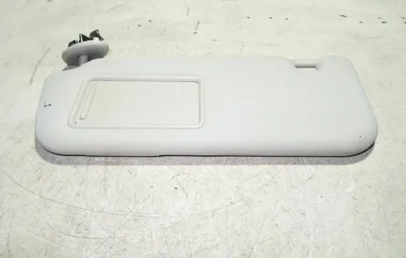 Toyota Avensis T270 Sun visor