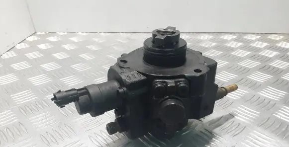 Citroen C-Crosser Fuel injection high pressure pump 0928400664