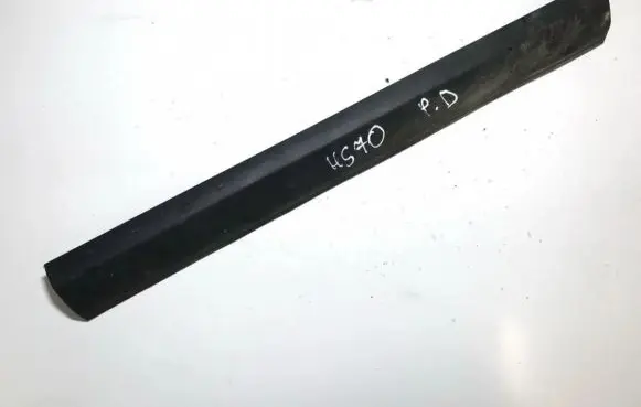 Ford Focus Other interior part 4m51r13200aw