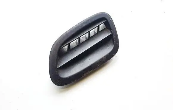 Subaru Outback Dashboard side air vent grill/cover trim