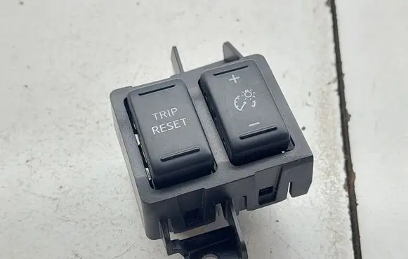 Nissan Navara D23 Other switches/knobs/shifts 