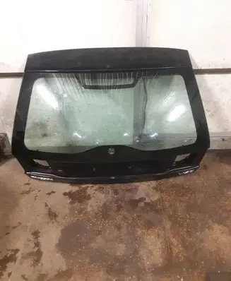 Volvo S40, V40 Tailgate/trunk/boot lid