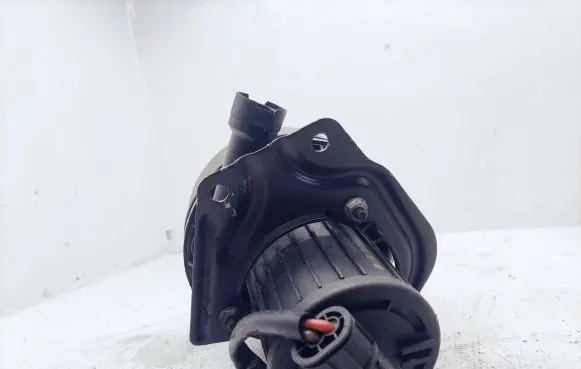 BMW 3 E46 Secondary air pump 72812402 751495303