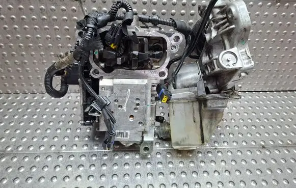 Citroen C4 I Picasso Transmission gearbox valve body S27649398 9678905780 20DS33