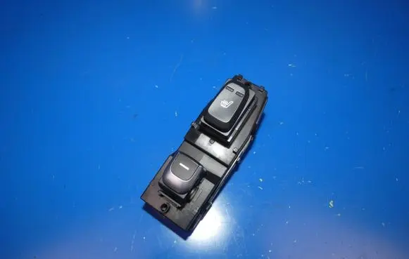 KIA Sportage Electric window control switch 93590F1020 20160329 PRR02
